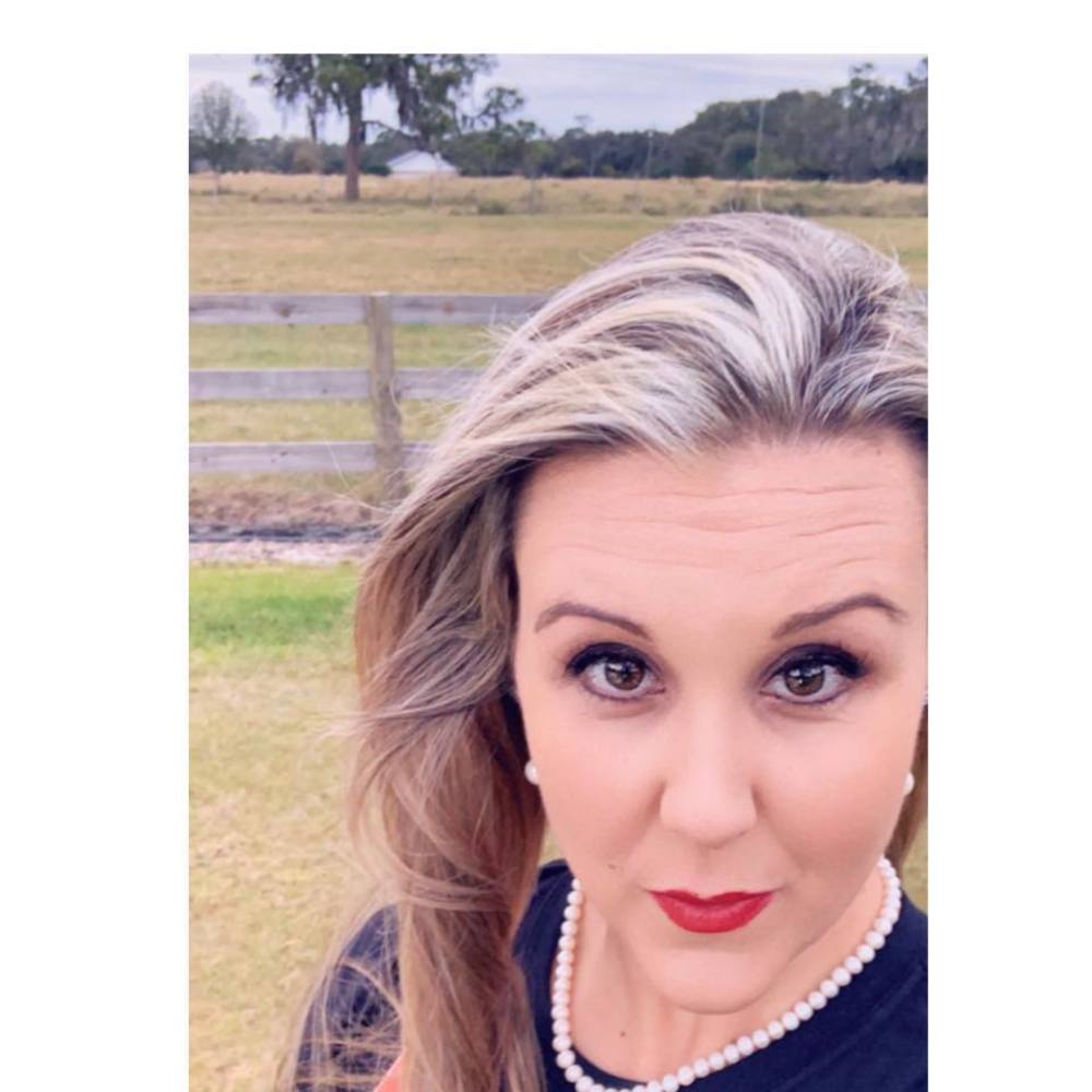 Meet your Posher, Deidra